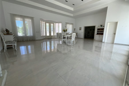 Casa à venda com 6 quartos, sendo 5 suítes, no condomínio City Castelo, Itu - SP