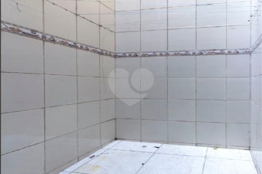 Casa para alugar com 2 quartos, sendo 1 suíte,  no condomínio Nova Carioba, São Paulo - SP