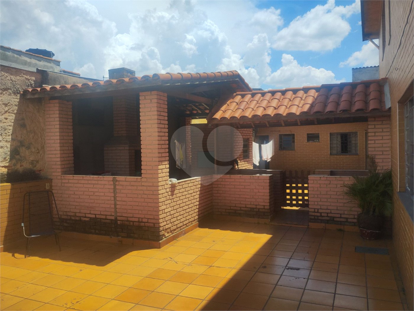 Sobrado à venda com 3 quartos, sendo 1 suíte, em Tremembé, São Paulo, SP