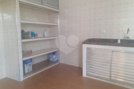 Sobrado à venda com 3 quartos em Vila Clarice, São Paulo, SP