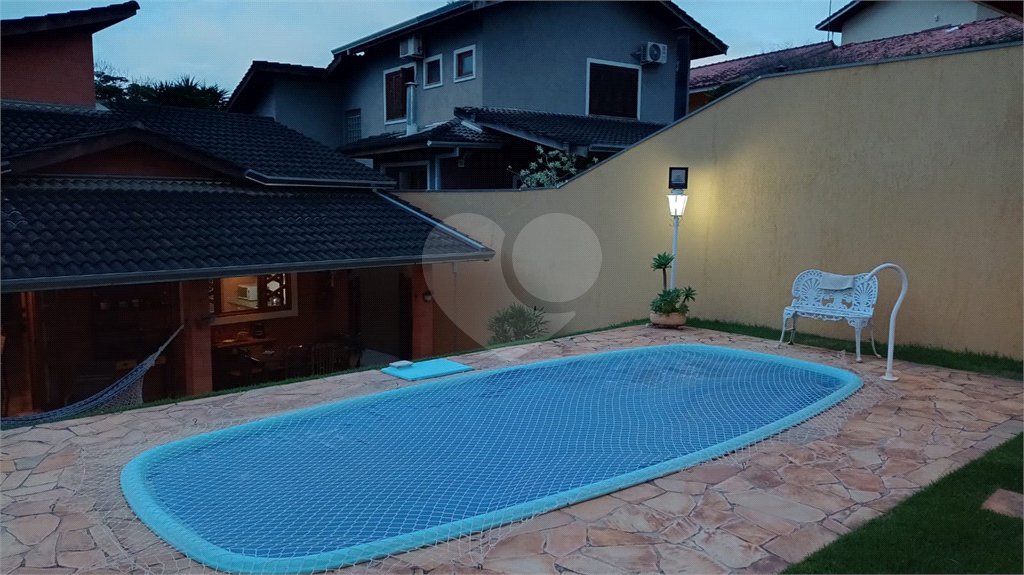 Casa à venda ou para alugar com 3 quartos, sendo 1 suíte, no condomínio Paysage Noble, Vargem Grande Paulista - SP