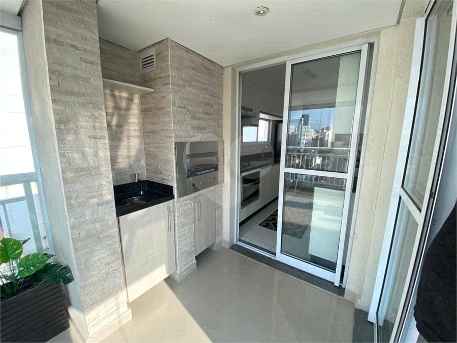 Apartamento à venda com 3 quartos, sendo 1 suíte, em Vila Olímpia, São Paulo, SP
