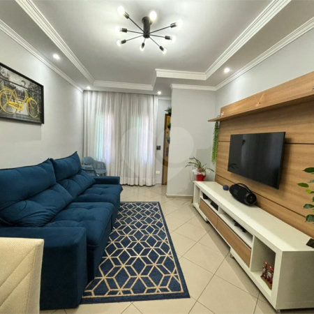 Casa à venda com 3 quartos, sendo 1 suíte, no condomínio Mira Estrela, São Paulo - SP