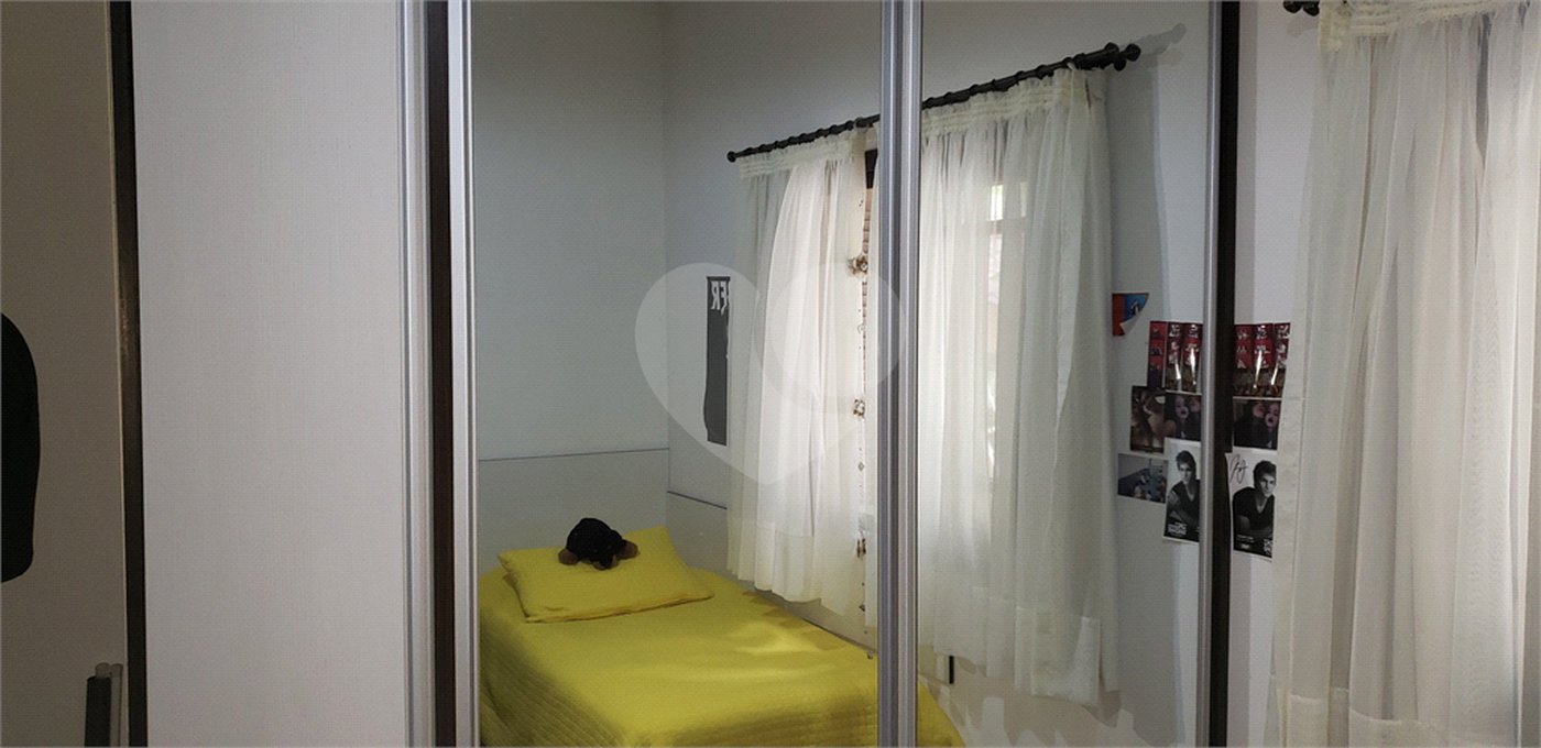 Casa à venda com 3 quartos, sendo 1 suíte, no condomínio Alpes da Cantareira, Mairiporã - SP
