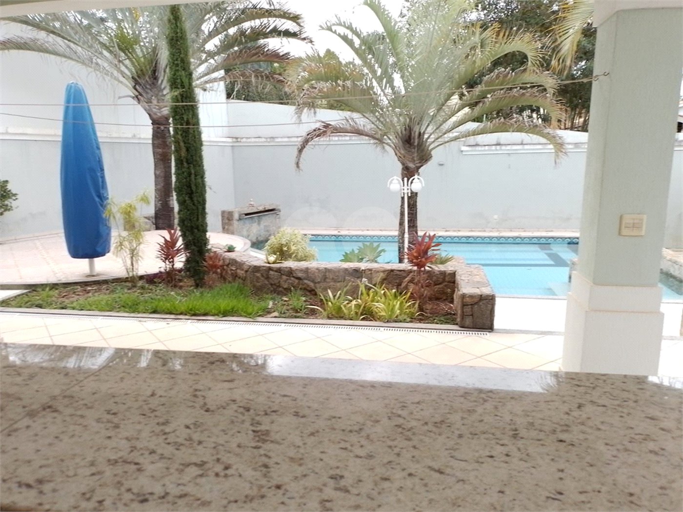 Casa à venda com 4 quartos, sendo 2 suítes,  em Vila Santista, Atibaia, SP