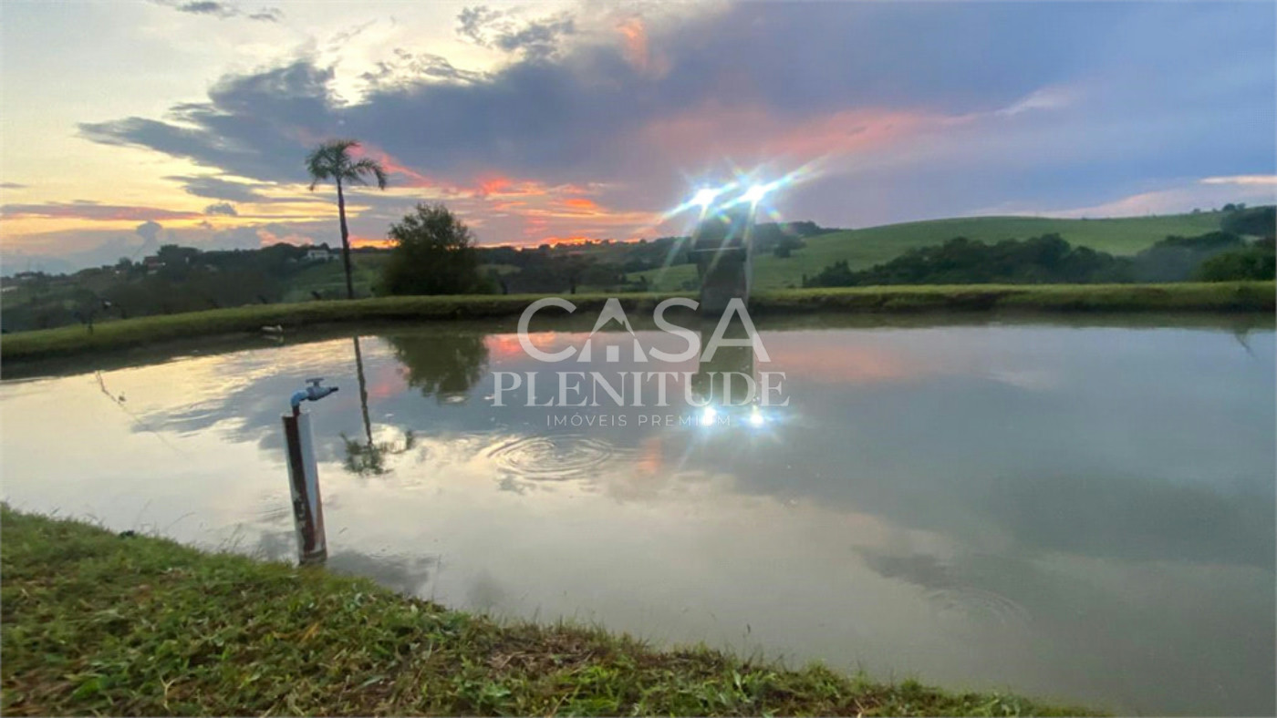 Sítio à venda com 5 quartos, sendo 1 suíte, no Centro, Araçoiaba da Serra, SP
