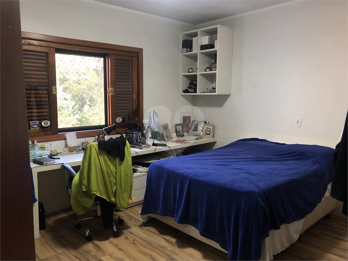 Casa à venda com 3 quartos, sendo 2 suítes,  no condomínio Aruã, Mogi das Cruzes - SP