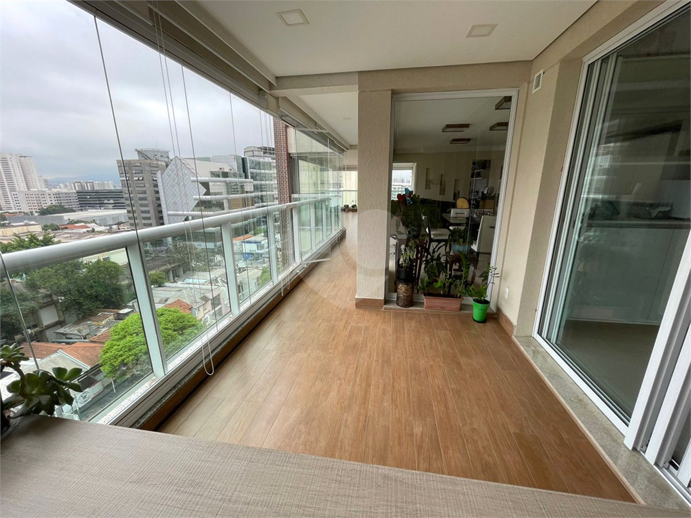 Apartamento à venda com 4 quartos, sendo 3 suítes, em Perdizes, São Paulo, SP