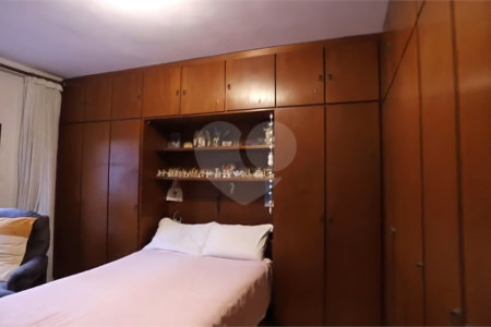 Sobrado à venda com 3 quartos, sendo 1 suíte, em Chora Menino, São Paulo, SP