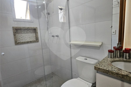 Sobrado à venda com 3 quartos, sendo 1 suíte,  em Vila Nivi, São Paulo, SP