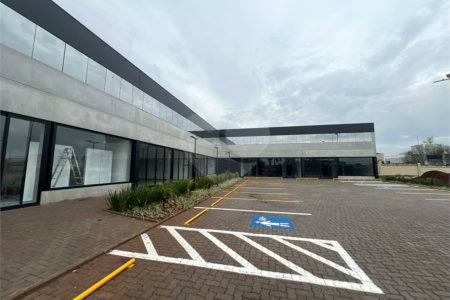 Salão para alugar em Condomínio Portal das Tipuanas, Araraquara, SP