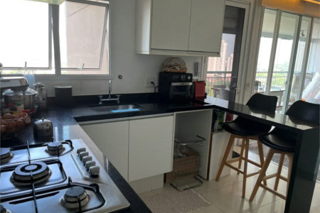 Apartamento à venda com 3 suítes em Jardim Monte Kemel, São Paulo, SP
