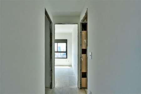 Apartamento à venda com 4 quartos, sendo 2 suítes,  em Jardim das Acácias, São Paulo, SP