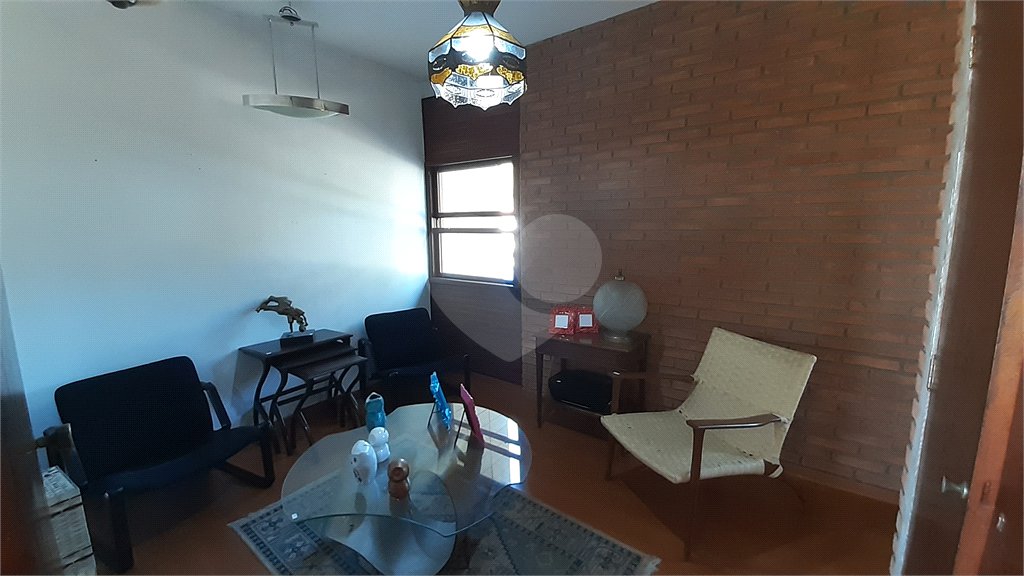 Casa à venda com 3 quartos, sendo 1 suíte, em Alto da Boa Vista, São Paulo, SP