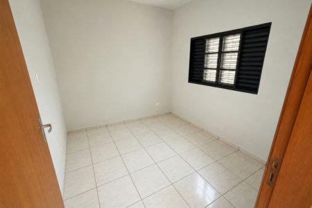 Casa à venda com 3 quartos, sendo 1 suíte,  em Santa Luzia, Três Lagoas, MS