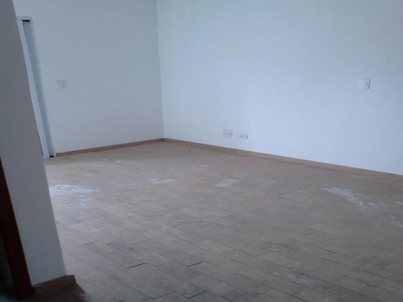 Casa à venda com 2 suítes em Jardim Odete, São Paulo, SP