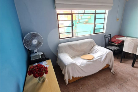 Casa à venda com 6 quartos em Vila dos Remédios, São Paulo, SP