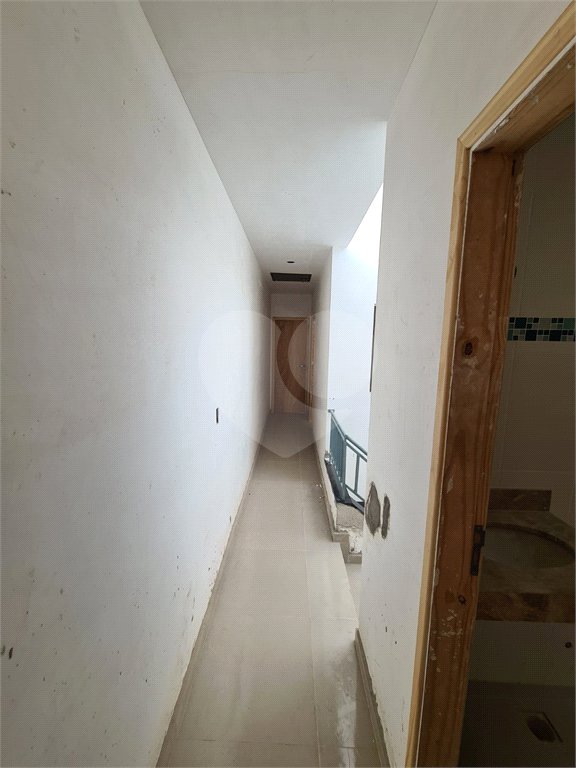 Sobrado à venda com 3 quartos, sendo 1 suíte, em Vila Gomes, São Paulo, SP