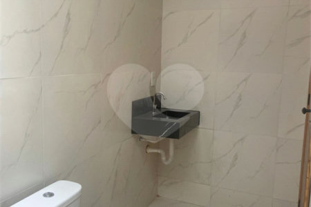 Casa à venda com 2 quartos, sendo 1 suíte, em Jardim Vergínia, Sorocaba, SP