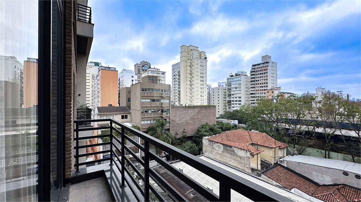 Apartamento à venda ou para alugar com 2 suítes em Cerqueira César, São Paulo, SP