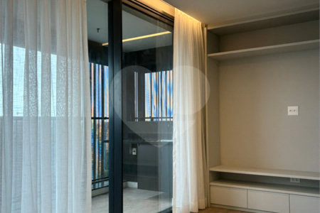 Apartamento à venda com 2 quartos, sendo 1 suíte, em Jardim das Acácias, São Paulo, SP