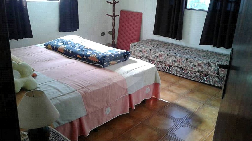 Chácara à venda com 5 quartos, sendo 3 suítes, em Vitória Régia, Atibaia, SP