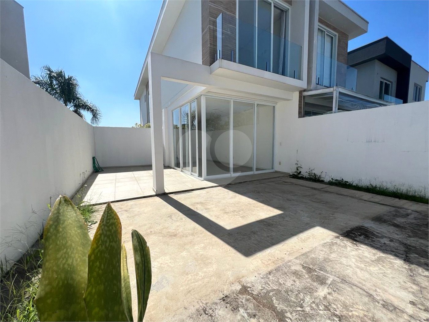 Casa à venda com 3 quartos, sendo 1 suíte, em Jardim Semiramis, Cotia, SP