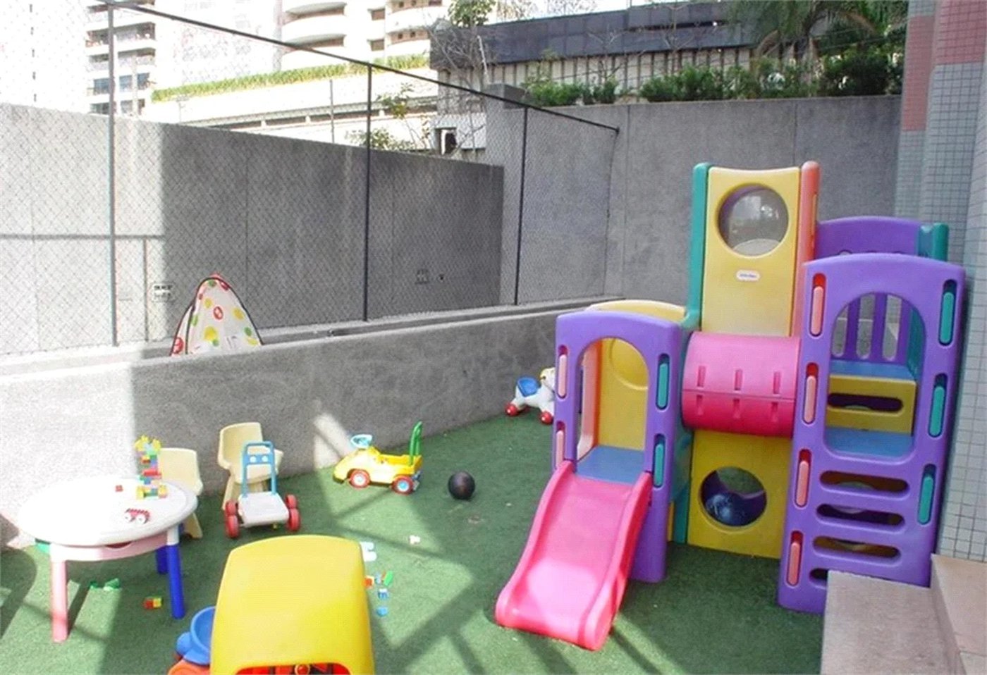 Apartamento à venda com 3 quartos, sendo 2 suítes, em Vila Andrade, São Paulo, SP