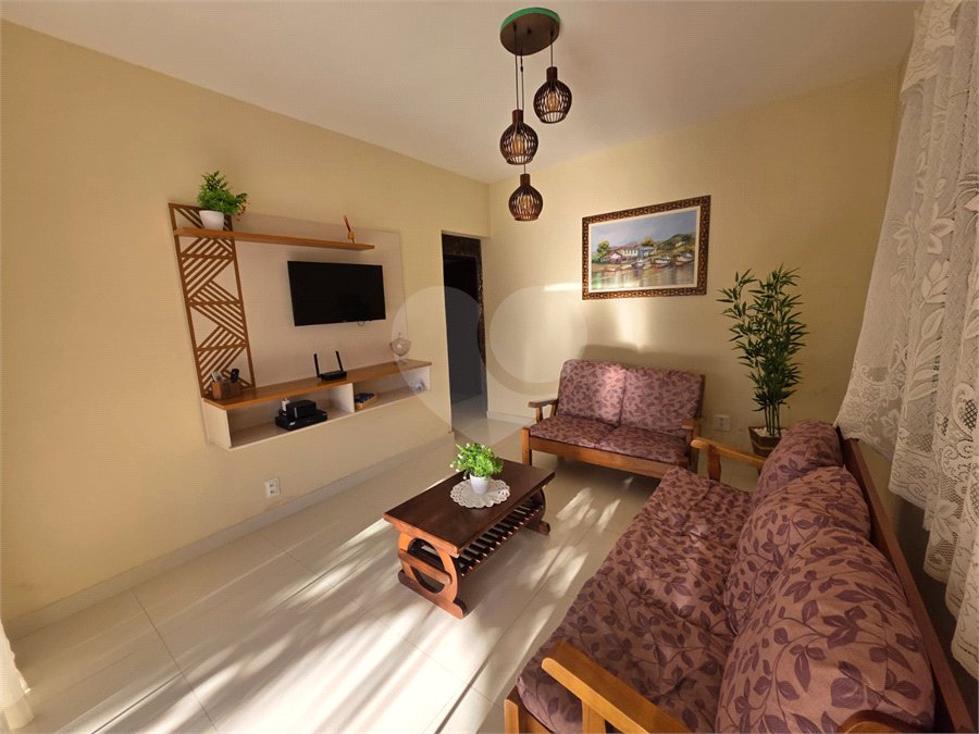 Casa à venda com 2 quartos em Caminho de Búzios, Cabo Frio, RJ