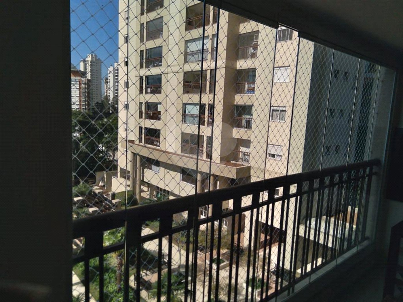 Apartamento à venda com 3 quartos, sendo 2 suítes,  em Paraíso do Morumbi, São Paulo, SP