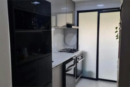 Apartamento à venda com 3 suítes em Vila Suzana, São Paulo, SP