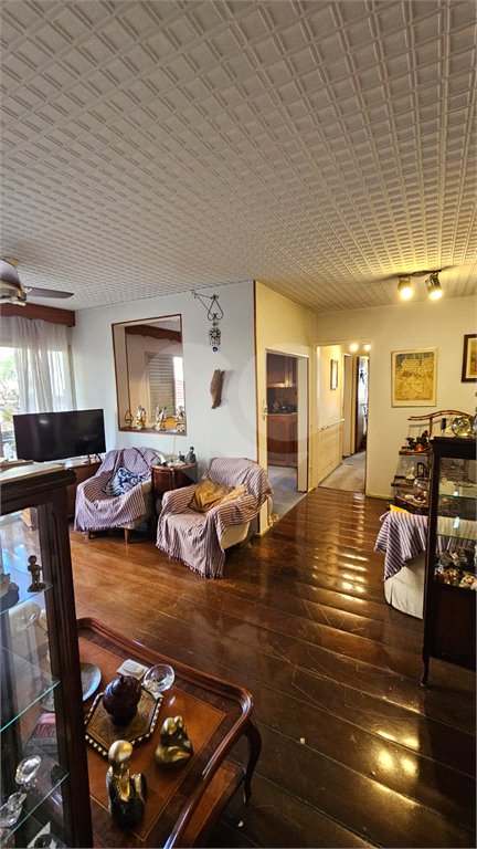 Apartamento à venda com 3 quartos, sendo 1 suíte, em Cerqueira Cesar, São Paulo, SP