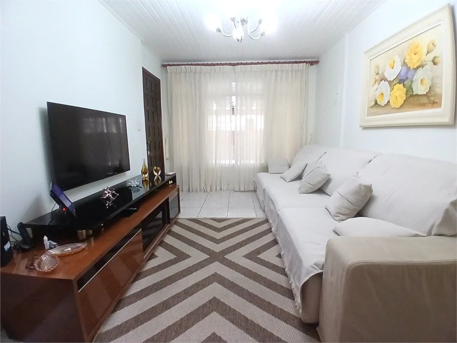 Casa à venda com 3 quartos, sendo 1 suíte, em Vila Rica, São Paulo, SP