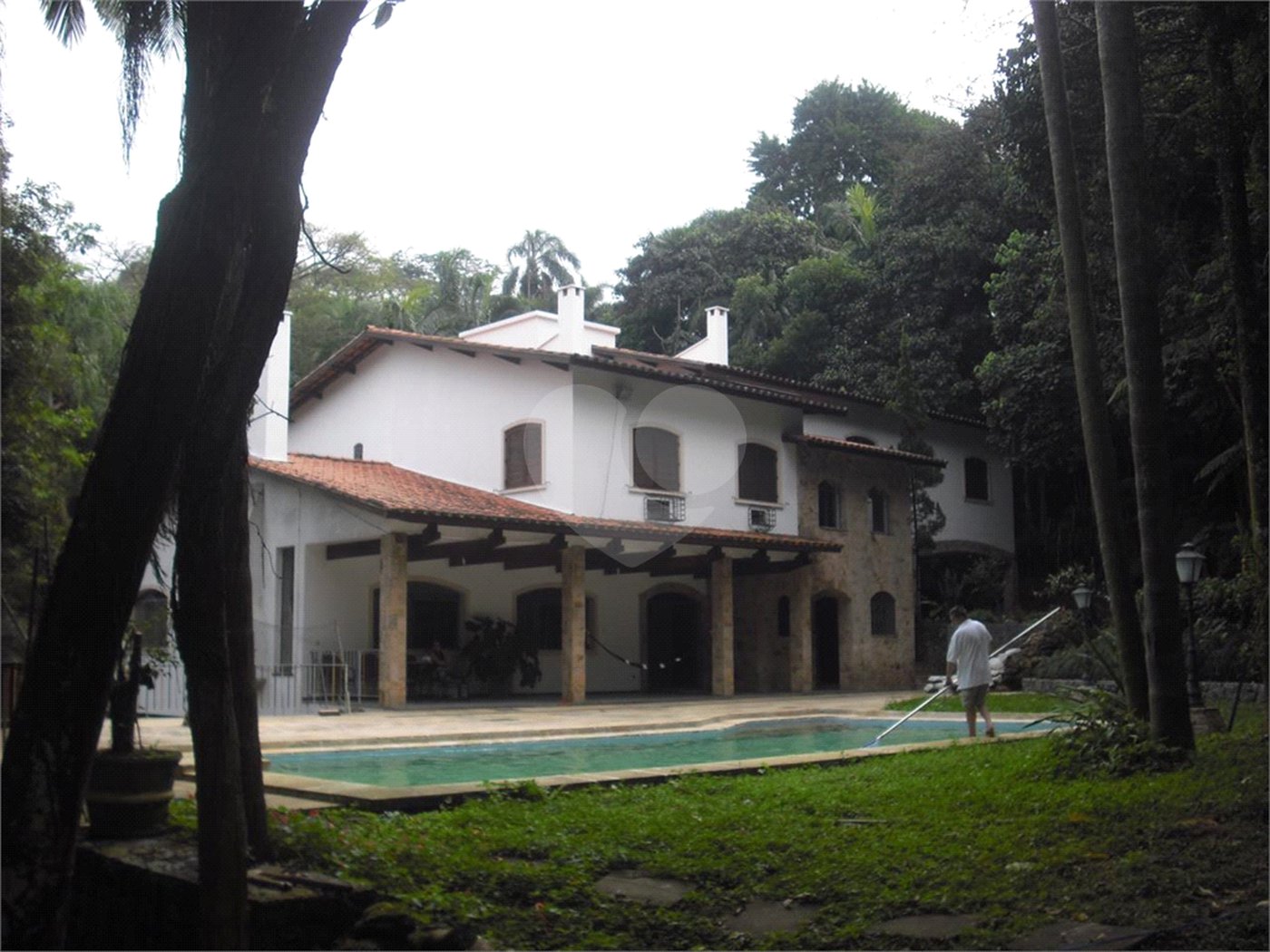 Casa à venda com 8 quartos, sendo 4 suítes, em Parque Alves de Lima, São Paulo, SP