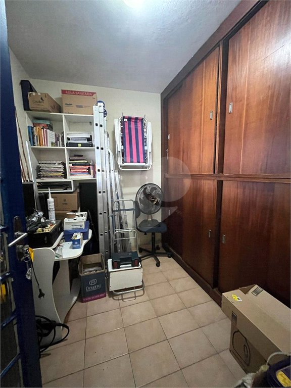 Casa à venda com 3 quartos, sendo 1 suíte,  em Jardim Casablanca, São Paulo, SP