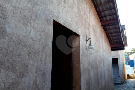 Casa à venda com 21 quartos, sendo 7 suítes, no condomínio De Apartamentos Residenciais- Jardim Morumbi, Atibaia - SP