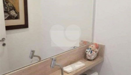 Apartamento à venda com 3 quartos, sendo 1 suíte,  em Vila Andrade, São Paulo, SP