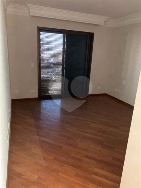 Apartamento à venda com 3 suítes em Vila Suzana, São Paulo, SP