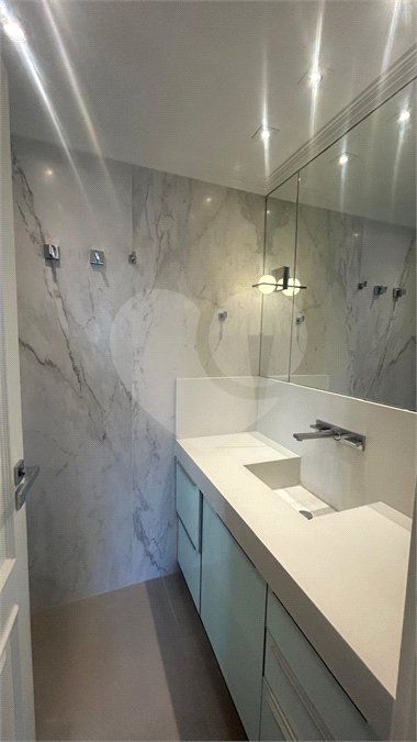 Apartamento à venda com 3 quartos, sendo 1 suíte, em Pompéia, São Paulo, SP