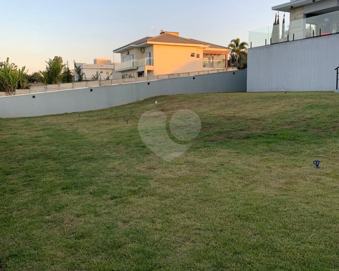 Casa à venda com 3 suítes no condomínio Village Ipanema I, Araçoiaba da Serra - SP