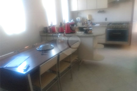 Casa à venda com 3 quartos, sendo 1 suíte, no Centro, Itapetininga, SP