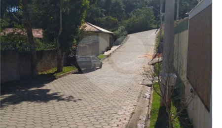 Casa à venda com 3 quartos, sendo 1 suíte,  no condomínio Mirante da Mantiqueira, Mairiporã - SP