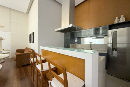 Apartamento à venda com 4 quartos, sendo 3 suítes,  em Vila Romana, São Paulo, SP