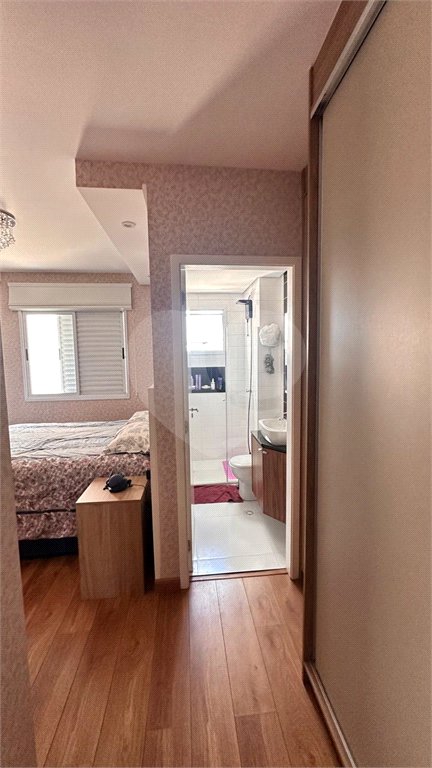 Apartamento à venda com 3 quartos, sendo 1 suíte, em Vila Santa Teresa, Santo André, SP