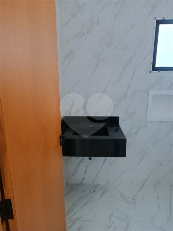 Casa à venda com 3 quartos, sendo 1 suíte, no condomínio Residencial Jardins da Catalunha, Atibaia - SP