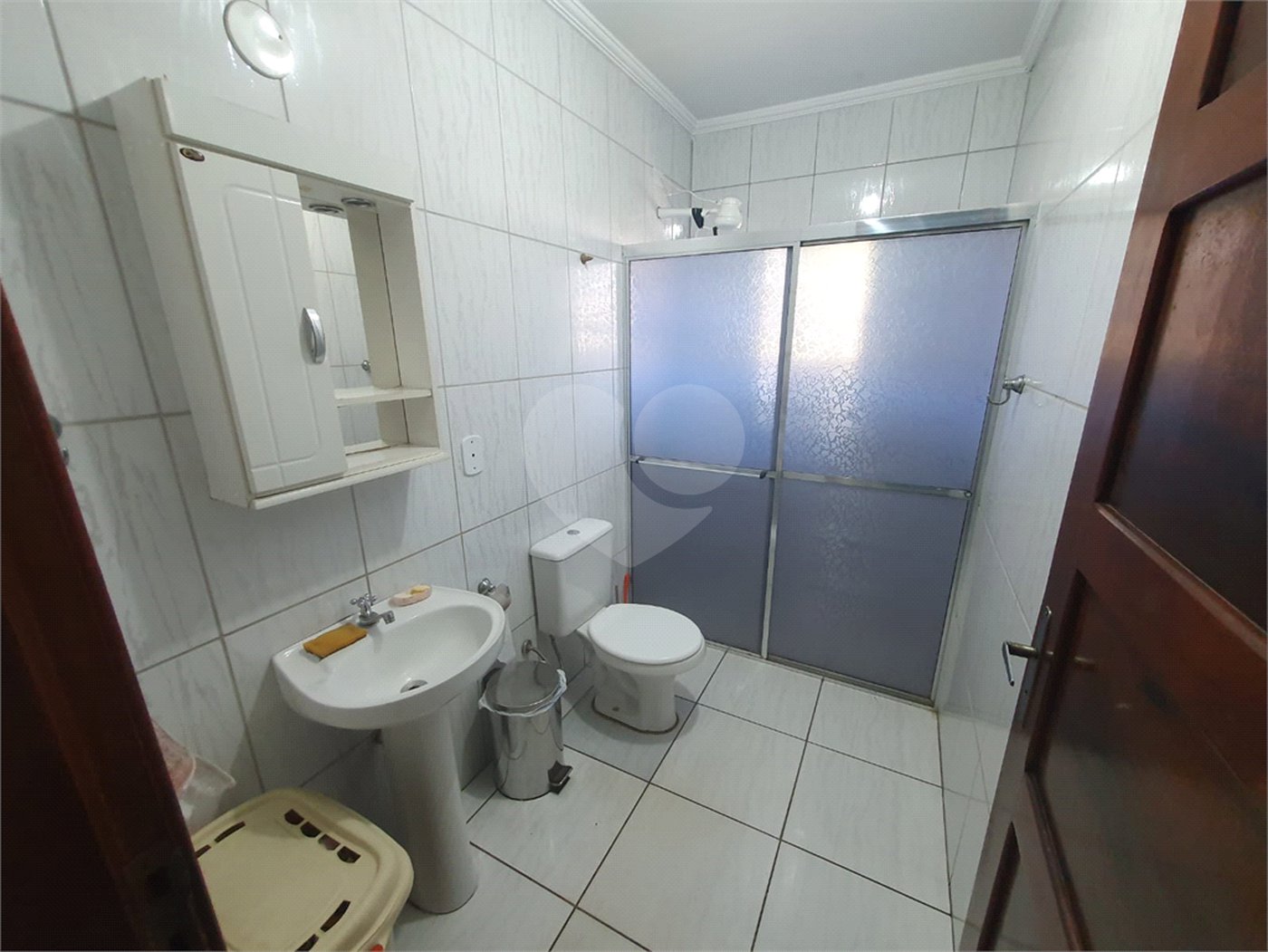 Casa Térrea à venda com 3 quartos, sendo 1 suíte, no Centro, Poá, SP