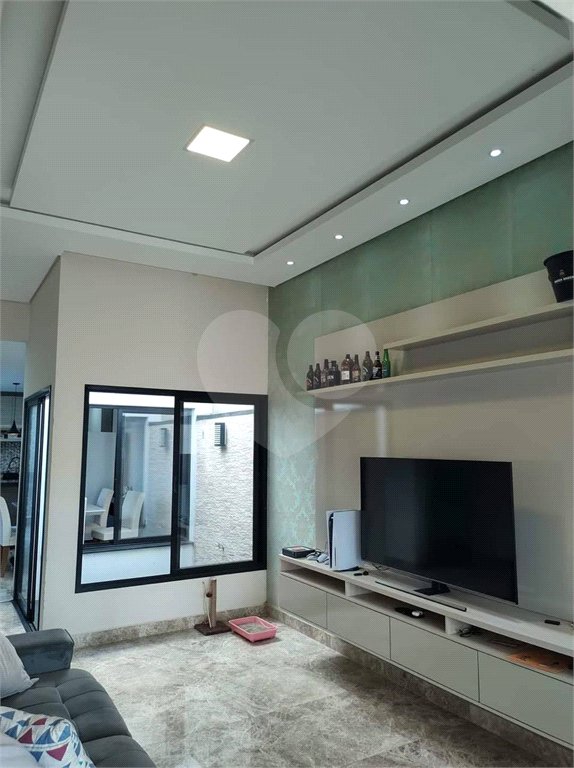 Casa à venda com 3 quartos, sendo 1 suíte, em Residencial Vila dos Eucaliptos, Salto, SP