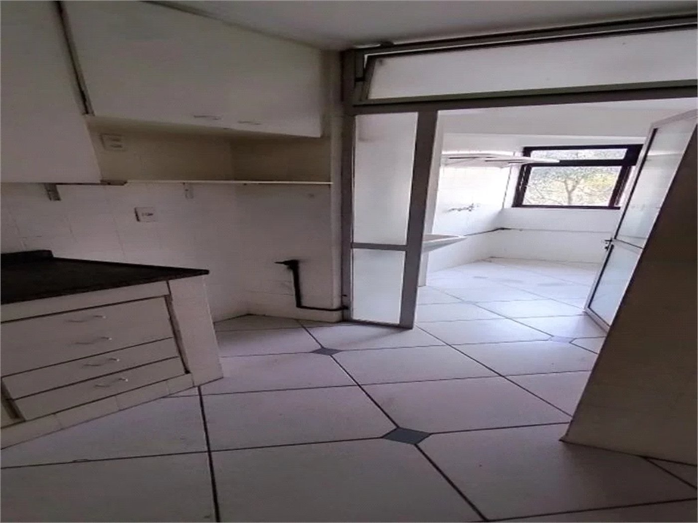 Apartamento à venda com 2 quartos, sendo 1 suíte,  em Jardim Parque Morumbi, São Paulo, SP
