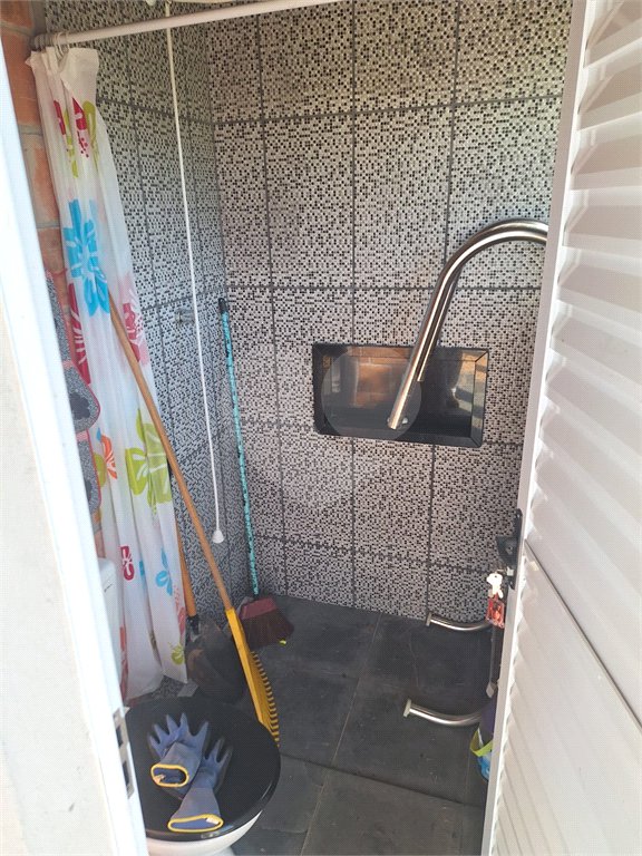 Casa em condomínio à venda com 3 quartos, sendo 1 suíte,  no Centro, Bom Jesus dos Perdões, SP
