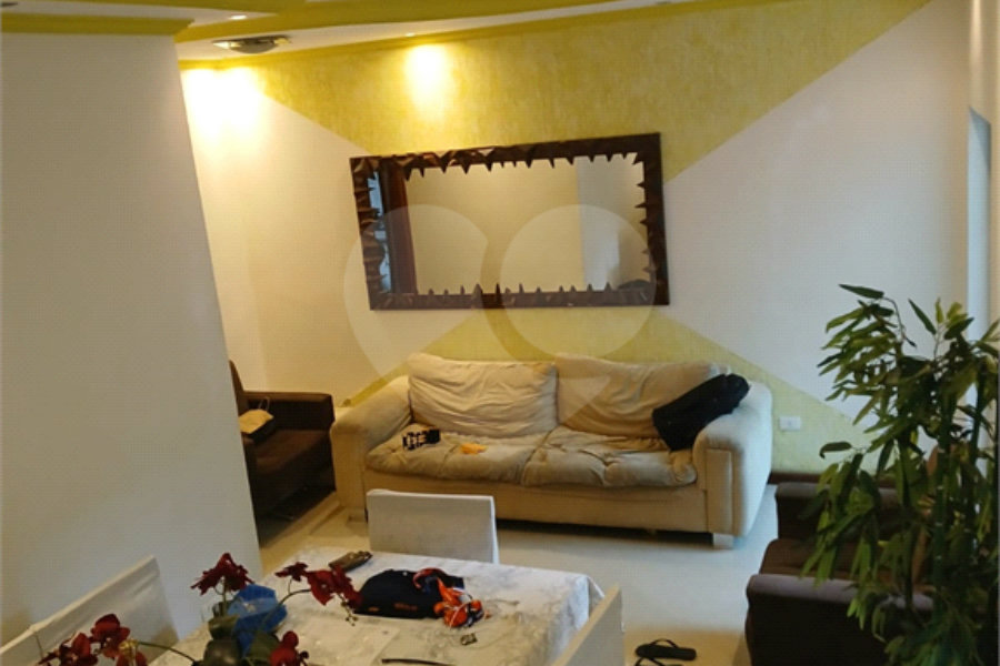 Casa à venda com 4 quartos, sendo 1 suíte, em Vila Romão, Salto, SP